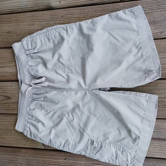 Merona & Basic Edition women's burmuda shorts size 6 - Picture 10 of 16